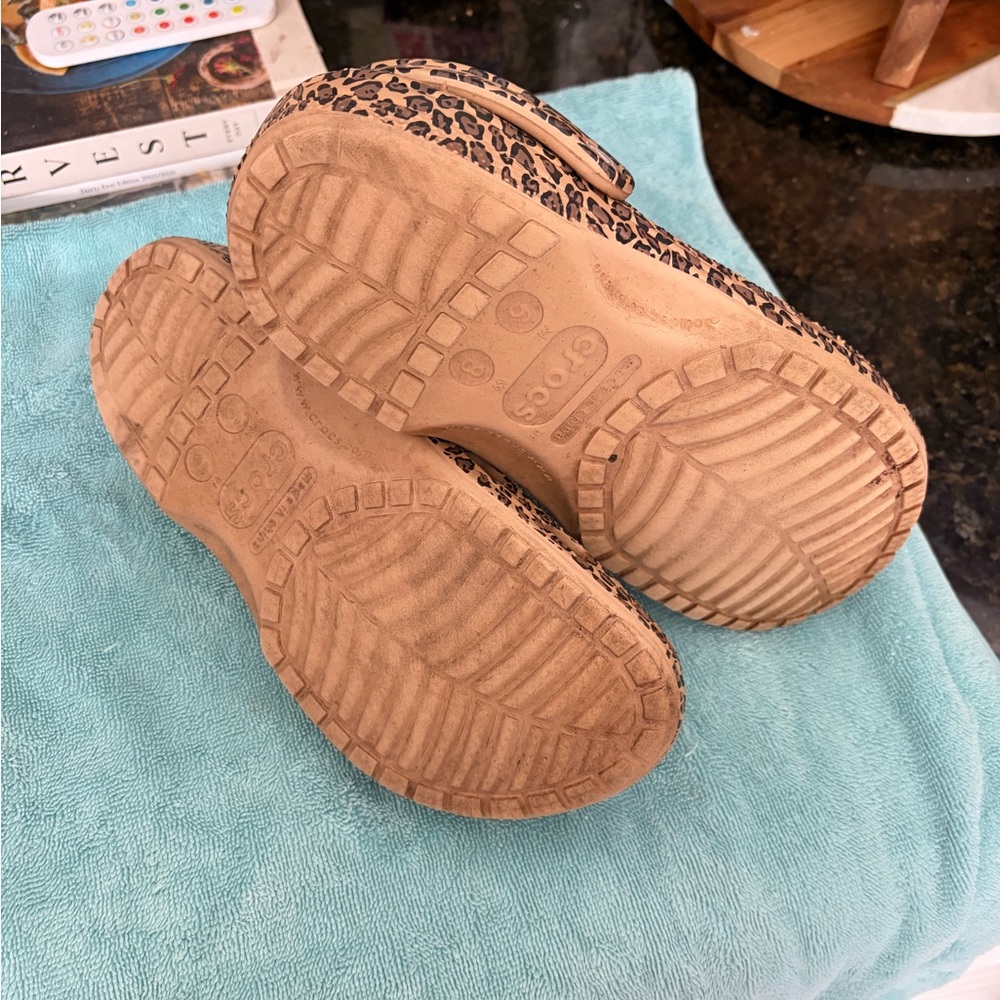 CROCS Leopard Print Classic Clog Mules in Tan and Brown - Picture 3 of 3